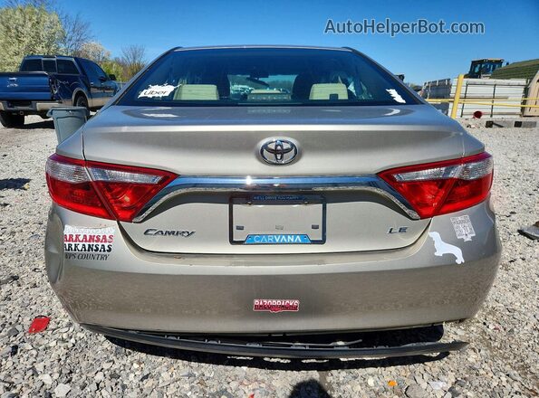 4T4BF1FK2GR571449 2016 TOYOTA LE Серебряный Вид сзади