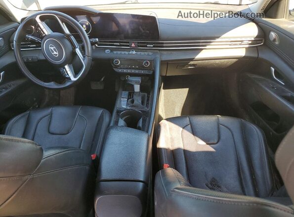 KMHLP4DG2RU684039 2024 HYUNDAI ELANTRA Черный Вид панели приборов