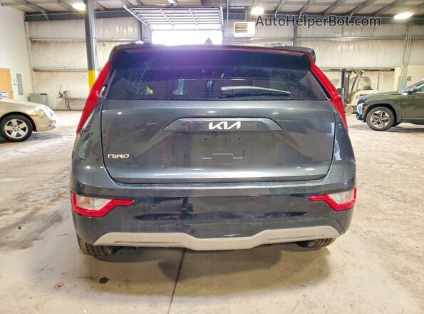 KNDCR3L16P5053288 2023 KIA NIRO EV Black Widok wnętrza z przodu