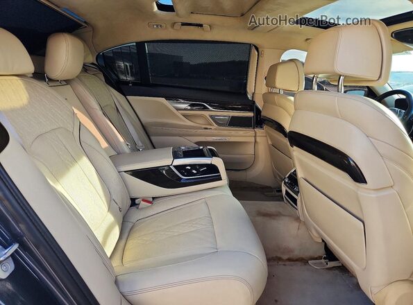 WBA7F0C51GGL99651 2016 BMW OTHER Gray Вид задньої частини салону