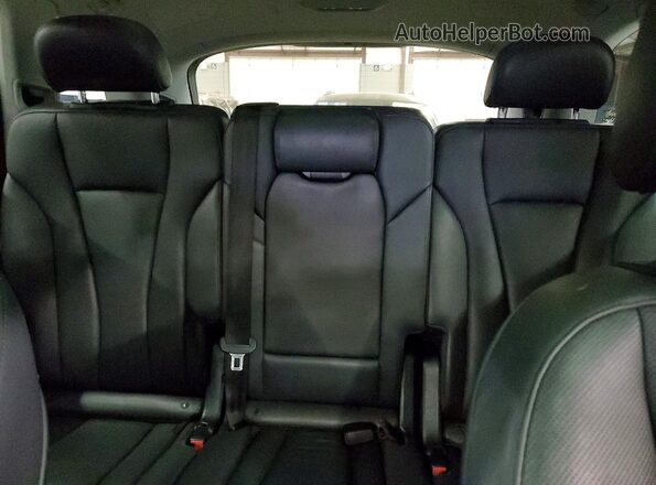 WA1VAAF72HD001632 2017 AUDI Q7 Black Widok wnętrza z tyłu