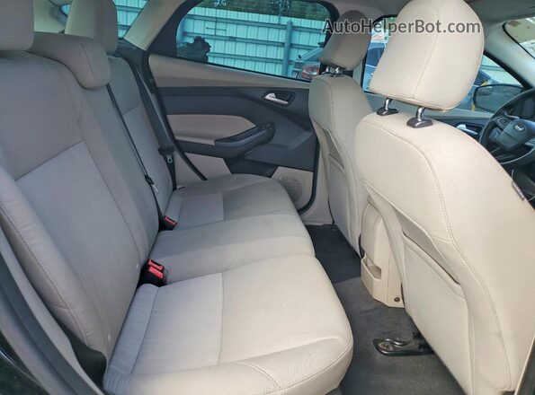 1FADP3K2XGL393601 2016 FORD FOCUS Черный Вид задних сидений