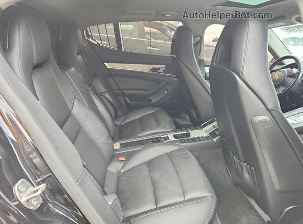 WP0AB2A72GL050638 2016 PORSCHE PANAMERA Черный Вид задней части салона