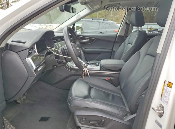 WA1LCBF70RD004229 2024 AUDI Q7 Белый Вид панели приборов