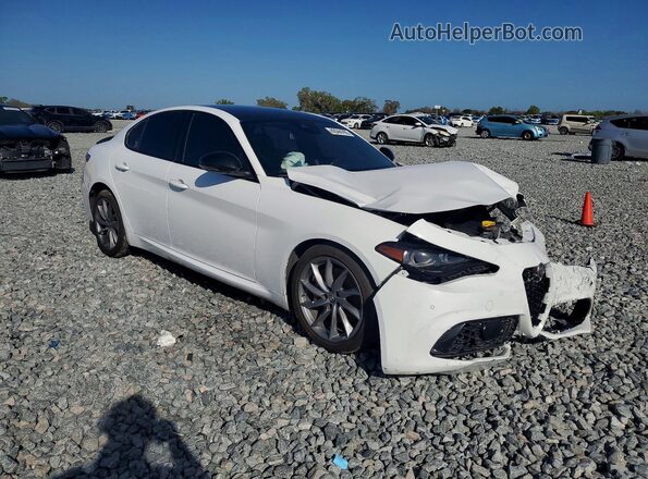 ZARFAMBN4R7679997 2024 ALFA ROMEO GIULIA Белый Вид спереди