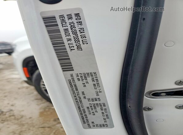 1C4SJSBP3SS513407 2025 JEEP WAGONEER White Widok wnętrza 360 stopni