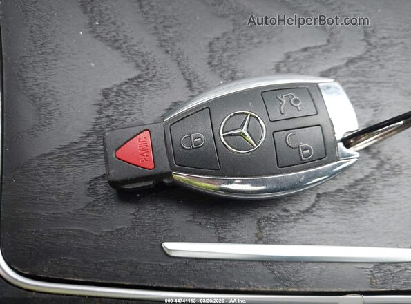 55SWF4JB1HU181332 2017 MERCEDES-BENZ C-CLASS Gray Vista del salpicadero