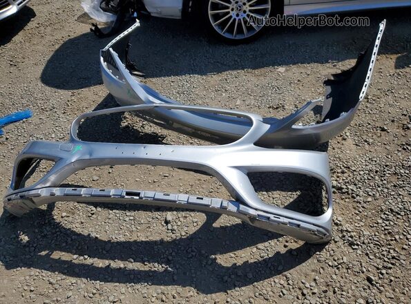 55SWF4JB3JU235154 2018 MERCEDES-BENZ C Silver Vista del compartimento del motor