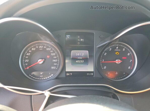 55SWF4JB3JU235154 2018 MERCEDES-BENZ C Silver Vista del cuadro de instrumentos