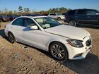 2018 Mercedes-benz C 300 White vin: 55SWF4JB5JU268379