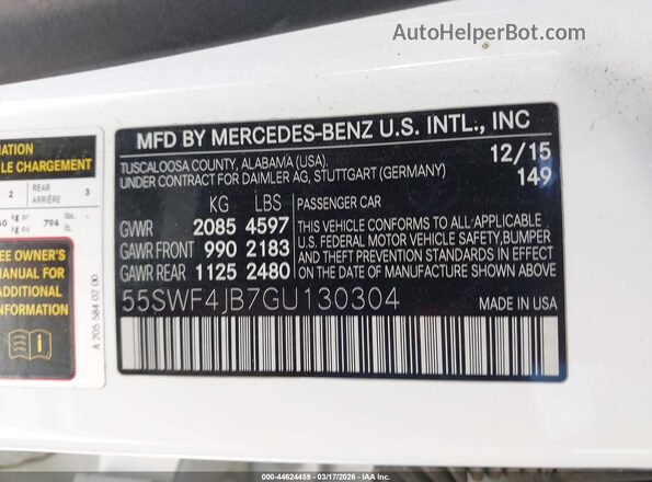 55SWF4JB7GU130304 2016 MERCEDES-BENZ C-CLASS White Vista del compartimento del motor