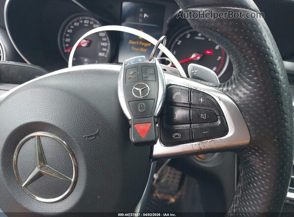 55SWF4JB7HU205844 2017 MERCEDES-BENZ C-CLASS Black Vista del salpicadero