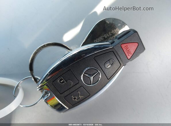 55SWF4JB9JU242268 2018 MERCEDES-BENZ C-CLASS Белый Вид панели приборов