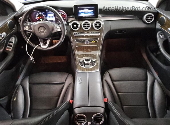 55SWF4JBXHU191289 2017 MERCEDES-BENZ C Black სალონის 360-გრადუსიანი ხედი