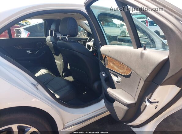 55SWF4KB0GU145600 2016 MERCEDES-BENZ C-CLASS White VIN კოდის სტიკერის ხედი
