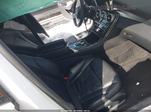 55SWF4KB1JU249486 2018 MERCEDES-BENZ C-CLASS White Սալոնի դիմացի տեսք