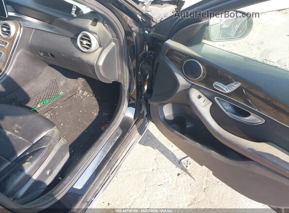 55SWF4KB1JU271374 2018 MERCEDES-BENZ C-CLASS Черный Вид салона спереди