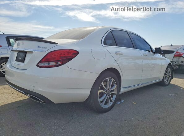 55SWF4KB3HU214281 2017 MERCEDES-BENZ C Белый Задняя правая четверть