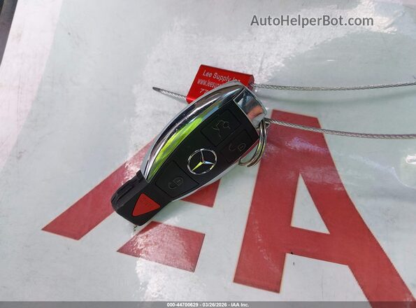 55SWF4KB3HU216502 2017 MERCEDES-BENZ C-CLASS Blue Вид панелі приладів