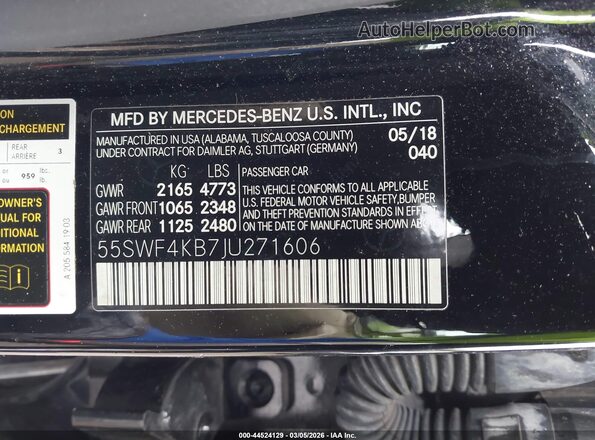 55SWF4KB7JU271606 2018 MERCEDES-BENZ C-CLASS Черный Вид подкапотного пространства