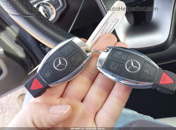 55SWF4KB8GU139429 2016 MERCEDES-BENZ C-CLASS Серый Вид панели приборов