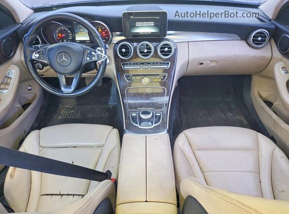 55SWF4KBXHU184034 2017 MERCEDES-BENZ C Brown Widok deski rozdzielczej