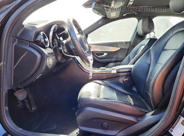 55SWF4KBXJU239359 2018 MERCEDES-BENZ C Black Vista interior delantera