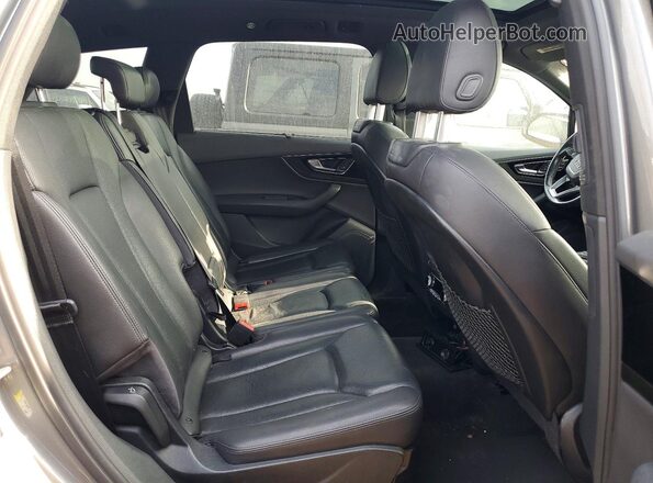 WA1LAAF78HD017793 2017 AUDI Q7 Gray Вид задньої частини салону