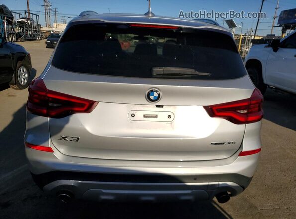 5UXTR7C54KLE94319 2019 BMW X3 Silver Widok wnętrza z przodu