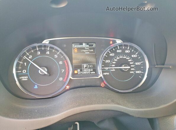 JF2SJGWC4HH457909 2017 SUBARU FORESTER2. White Vista de los asientos traseros