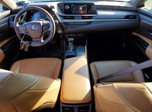 58ABZ1B16KU046149 2019 LEXUS ES Белый Вид панели приборов