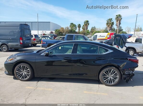 58ADA1C10PU034648 2023 LEXUS ES 300H Черный 