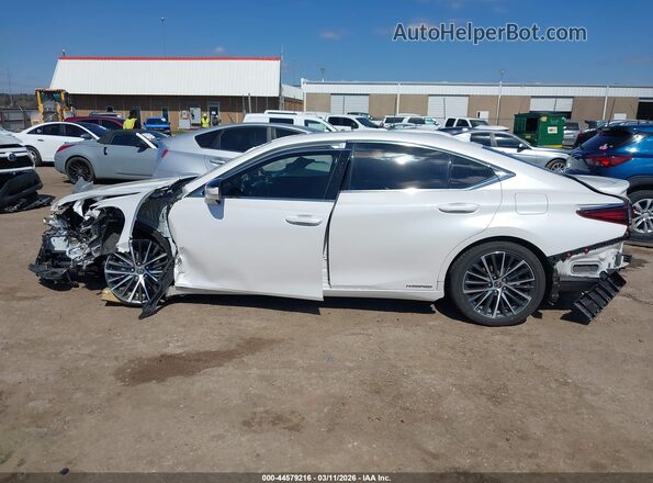 58ADA1C16NU023540 2022 LEXUS ES 300H Белый 