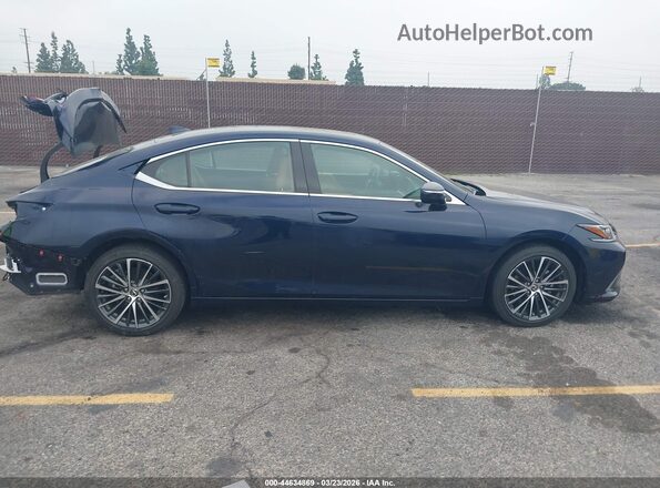 58ADA1C16RU044152 2024 LEXUS ES 300H Blue Widok wnętrza z tyłu