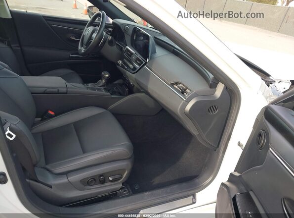 58ADA1C17NU014264 2022 LEXUS ES 300H Белый Вид салона спереди