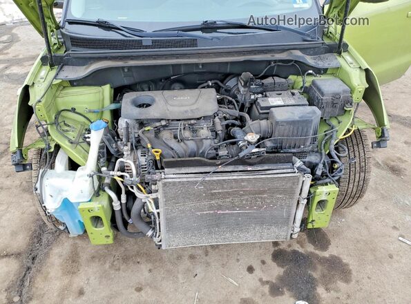 KNDJN2A26J7903358 2018 KIA SOUL Зеленый Вид подкапотного пространства