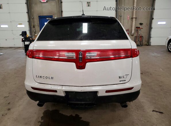 2LMHJ5AT9GBL02501 2016 LINCOLN MKT White Widok wnętrza z przodu
