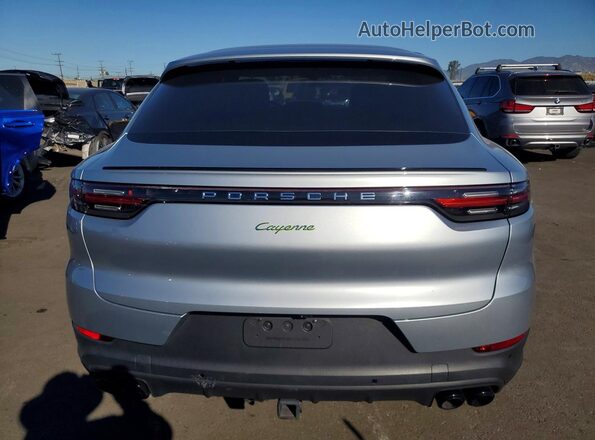 WP1BE2AY8NDA51058 2022 PORSCHE CAYENNE Silver Vista interior delantera