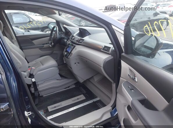5FNRL5H62HB020798 2017 HONDA ODYSSEY Blue Вид салону спереду