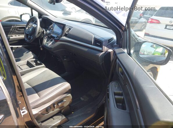 5FNRL6H71RB059737 2024 HONDA ODYSSEY Черный Вид салона спереди