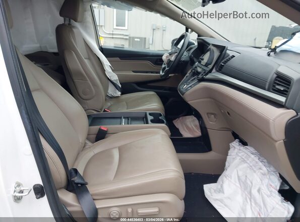 5FNRL6H72NB052760 2022 HONDA ODYSSEY Белый Вид салона спереди