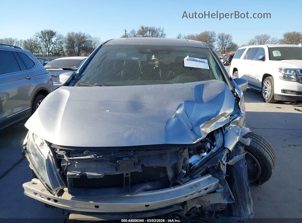 5FNRL6H74JB098052 2018 HONDA ODYSSEY Silver Vista interior trasera