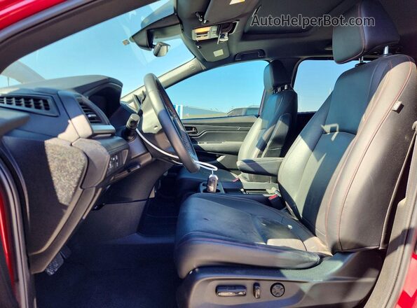 5FNRL6H75PB052996 2023 HONDA ODYSSEY Red Вид салону спереду