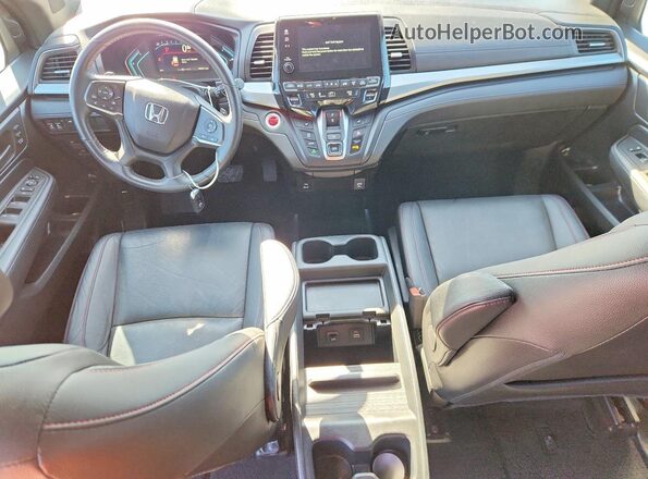 5FNRL6H75PB052996 2023 HONDA ODYSSEY Red Вид панелі приладів