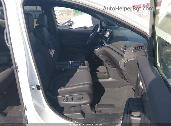 5FNRL6H75TB043953 2026 HONDA ODYSSEY Белый Вид салона спереди
