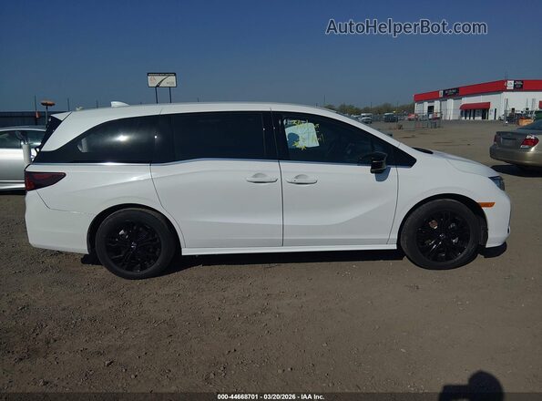 5FNRL6H75TB043953 2026 HONDA ODYSSEY Белый Вид задней части салона