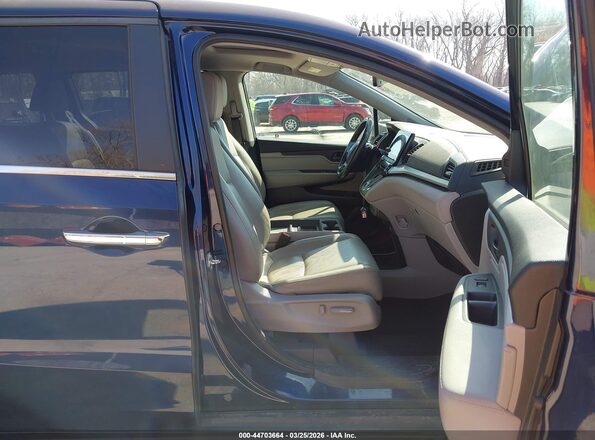 5FNRL6H78JB021006 2018 HONDA ODYSSEY Blue Vista interior delantera