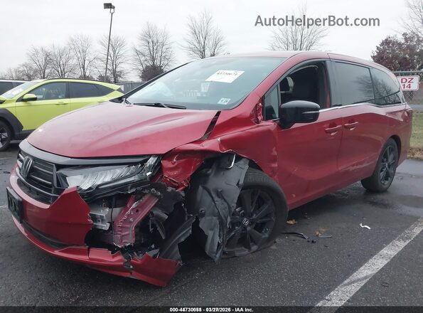 5FNRL6H79RB043818 2024 HONDA ODYSSEY  Вид спереди