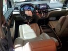 2018 Honda Odyssey Touring Silver vin: 5FNRL6H84JB009167