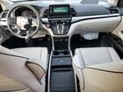 2026 Honda Odyssey Touring Blue vin: 5FNRL6H85TB002604
